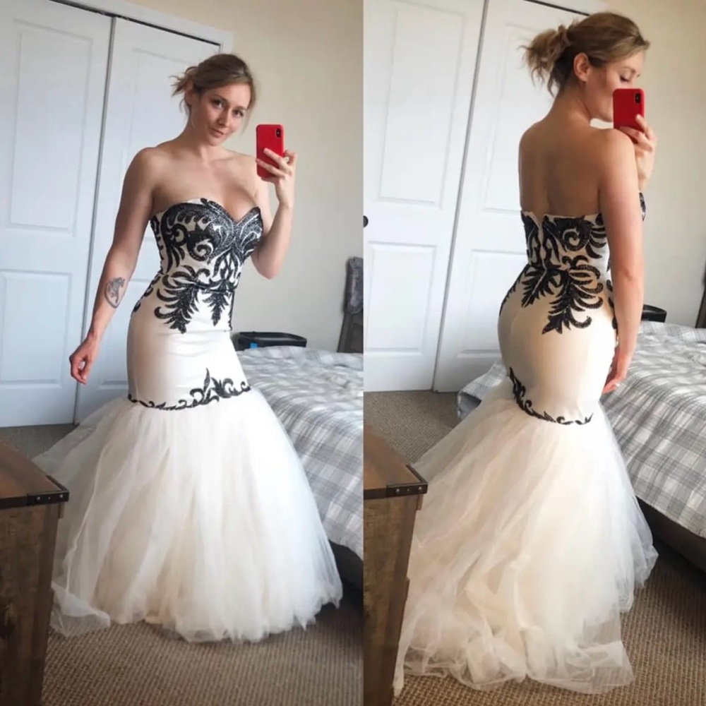 Sherri Hill gown size 10